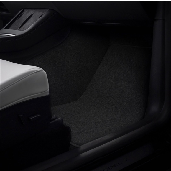 Tesla Model Y interior carpet mats - Picture 4 of 5